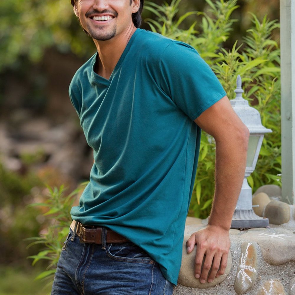 Mens Short Sleeve V Neck Tee Shirt / Teal Blue